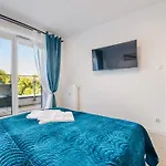 Lägenhet 504 Premium Nadmorskie Tarasy Przy Latarni I Molo Pool Sauna Fitness Garage Free