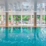 Lägenhet 504 Premium Nadmorskie Tarasy Przy Latarni I Molo Pool Sauna Fitness Garage Free