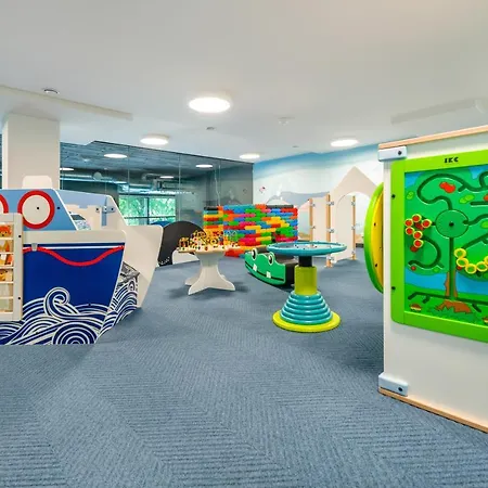 504 Premium Nadmorskie Tarasy - Garage&pool Included * Kołobrzeg